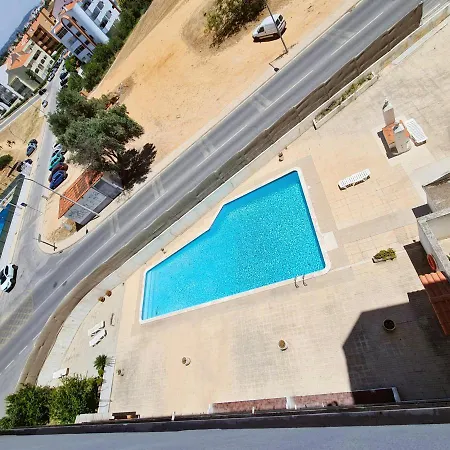 S. Soares T1+1 公寓